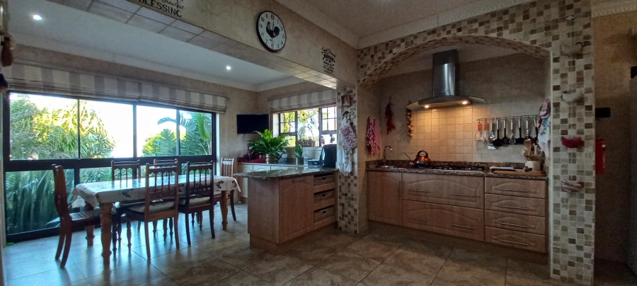 4 Bedroom Property for Sale in Hartenbos Heuwels Western Cape